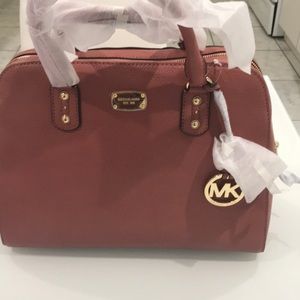 Handbag (cartera de mujer)
